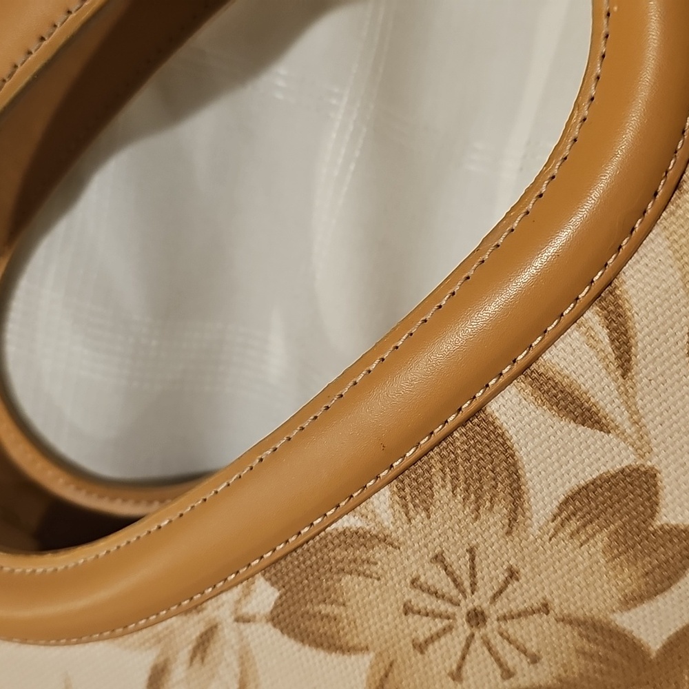 Preston & York Floral Tan Women's Tote Bag - Picture 10 of 12